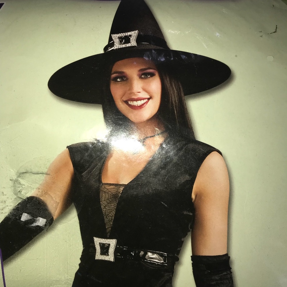 👀Cocktail Witch Costume👀